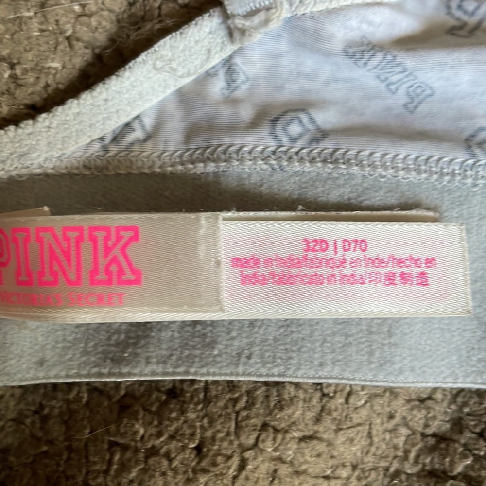 PINK bra - Picture 2 of 2